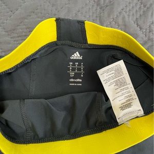 Mens Adidas compression trunks. Size S